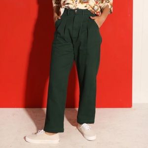 LF Markey, classic slacks, forest green, NWT still in original package.